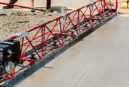 Allen Steel Engine-Driven Truss Screed | SE12